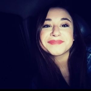 Meet your Posher, Mackenzie